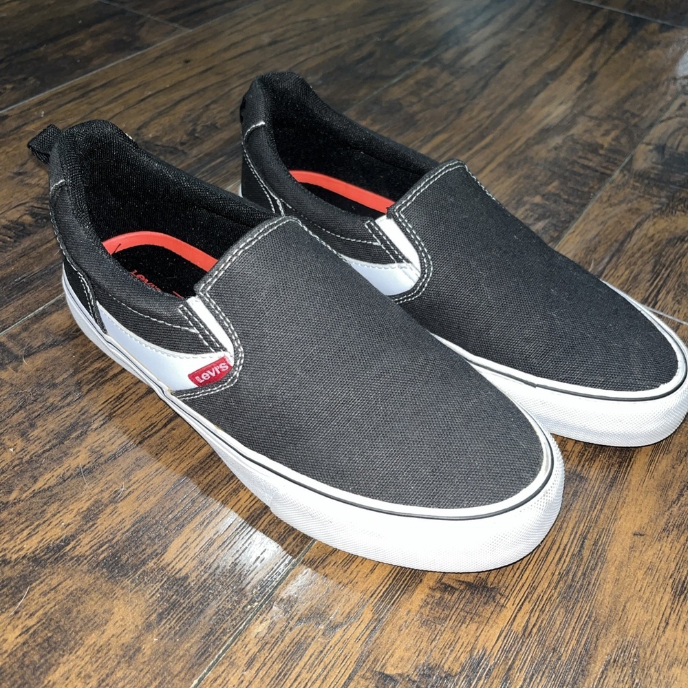 Levi's Comfort Black Slip On Canvas Shoes Women's Sz 8 Skater